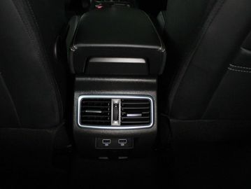 Car image 40