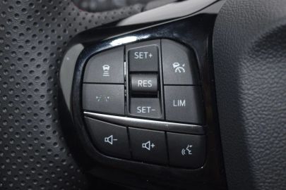 Car image 33