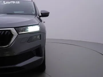Car image 33
