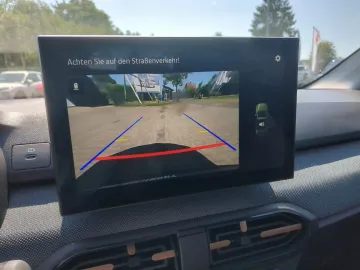 Car image 27