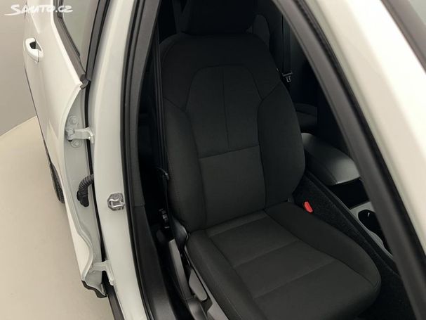 Volvo XC40 T2 95 kW image number 17