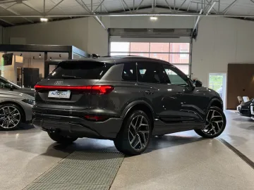 Car image 40