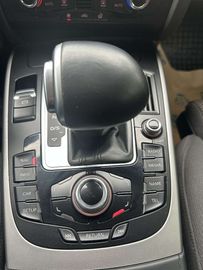 Car image 40