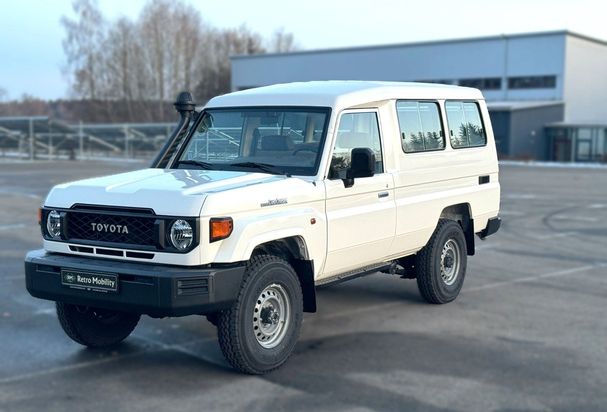 Toyota Land Cruiser 168 kW image number 1