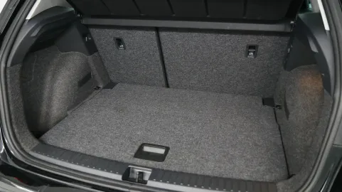 Car image 39