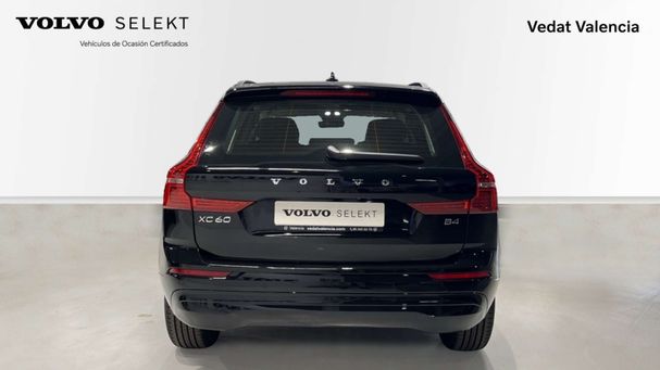 Volvo XC60 B4 Core 145 kW image number 4