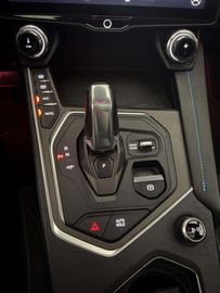 Car image 36