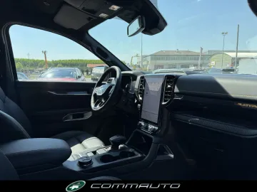 Car image 34