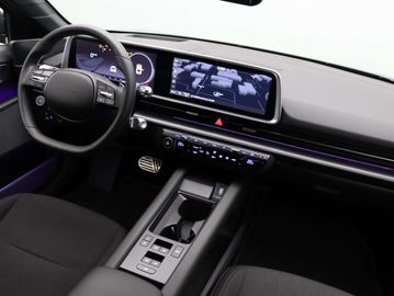 Car image 33