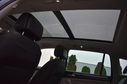 Car image 36