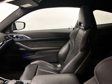 Car image 37