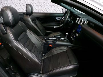 Car image 37