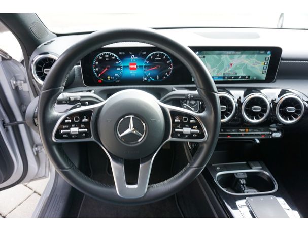 Mercedes-Benz A 220 140 kW image number 13