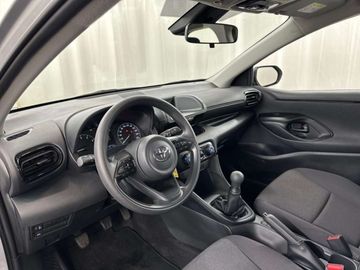 Car image 20