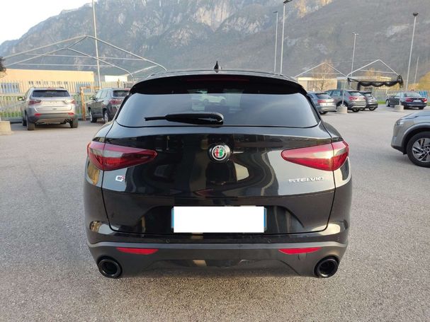 Alfa Romeo Stelvio AT8 Q4 140 kW image number 6