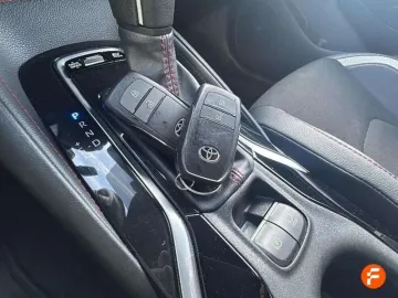 Car image 27