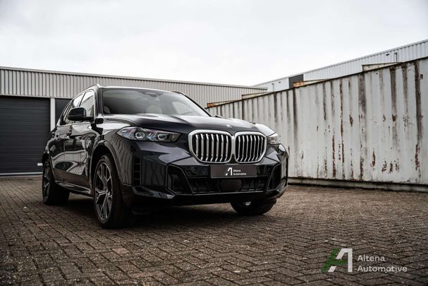 BMW X5 50e xDrive 360 kW image number 48