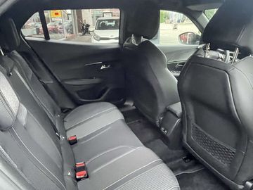 Car image 37