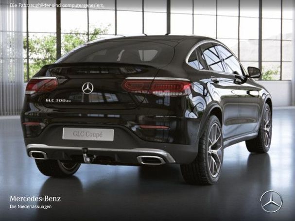 Mercedes-Benz GLC 300 de 225 kW image number 4