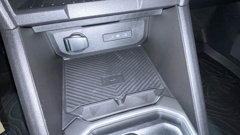 Car image 31