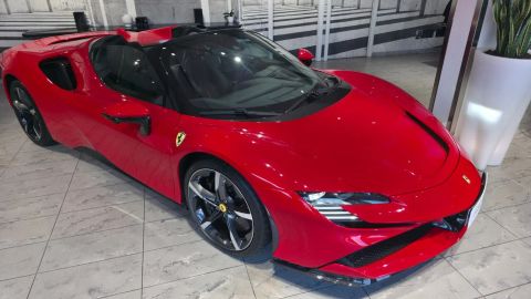 Car image 4