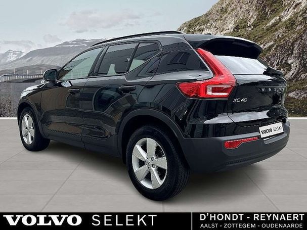 Volvo XC40 T2 Momentum 95 kW image number 4