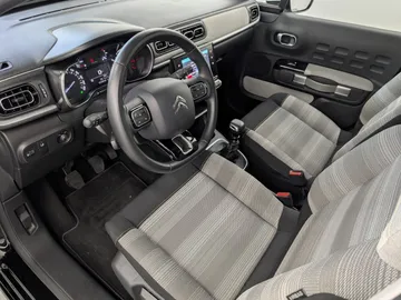 Car image 36