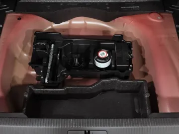 Car image 36