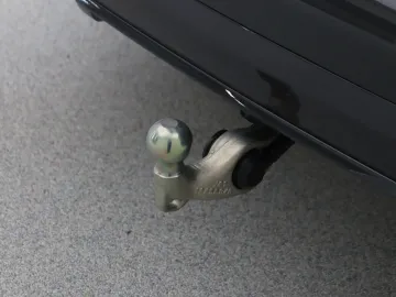 Car image 33