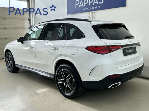 Mercedes-Benz GLC 300 de 4Matic 245 kW image number 6