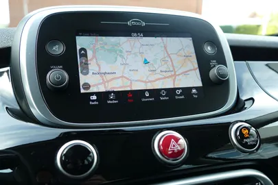 Car image 20
