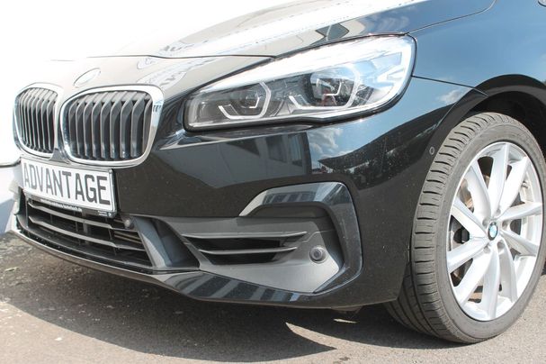 BMW 220i Active Tourer Advantage 141 kW image number 5