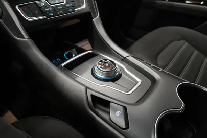 Car image 38