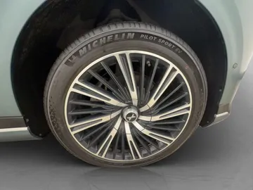Car image 36