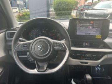 Car image 16