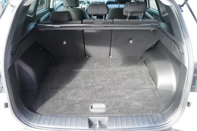 Car image 34