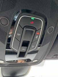 Car image 37