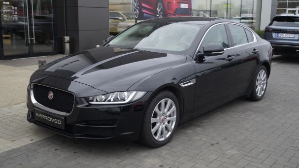 Jaguar XE 147 kW image number 8