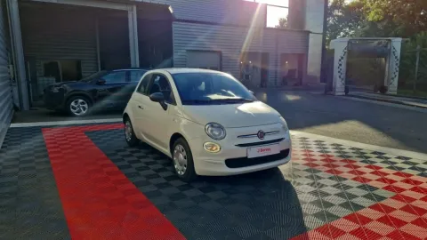 Car image 4