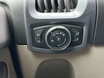 Car image 30