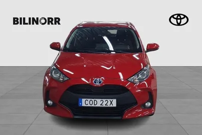 Car image 2