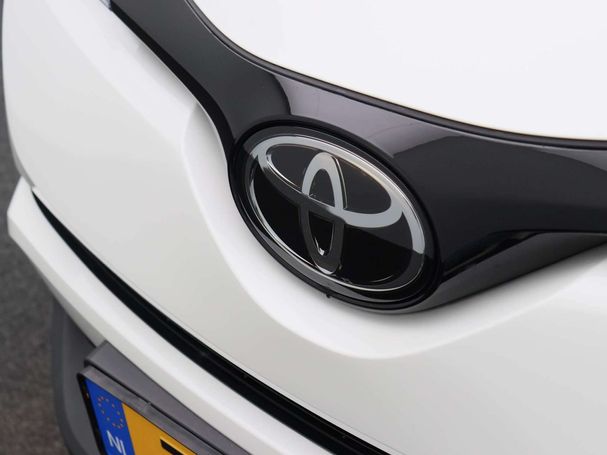 Toyota C-HR 1.2 85 kW image number 35