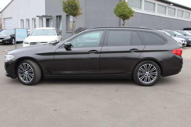 BMW 520d Touring xDrive Sport Line 140 kW image number 3