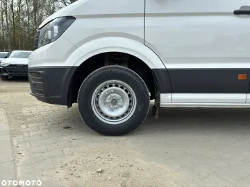 Car image 38