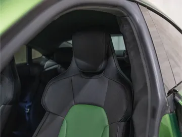 Car image 38