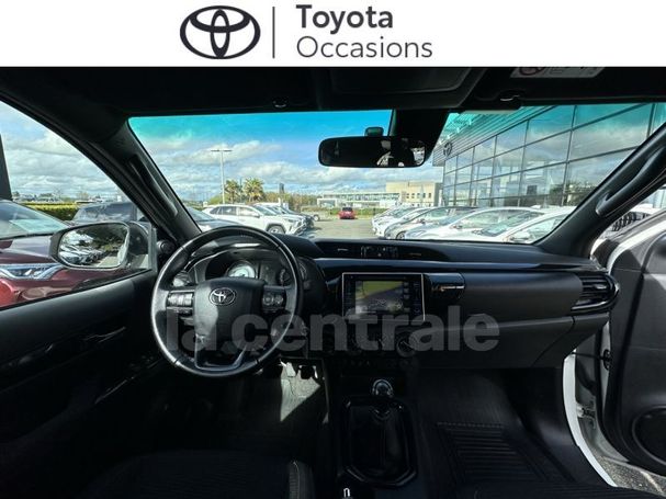 Toyota Hilux D Cab 2.4 4D 4WD 110 kW image number 8