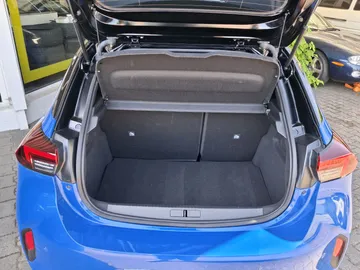 Car image 42