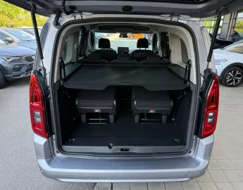 Car image 37