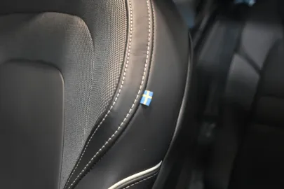 Car image 39