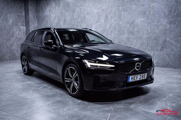 Volvo V60 T8 R Design AWD Recharge 288 kW image number 9